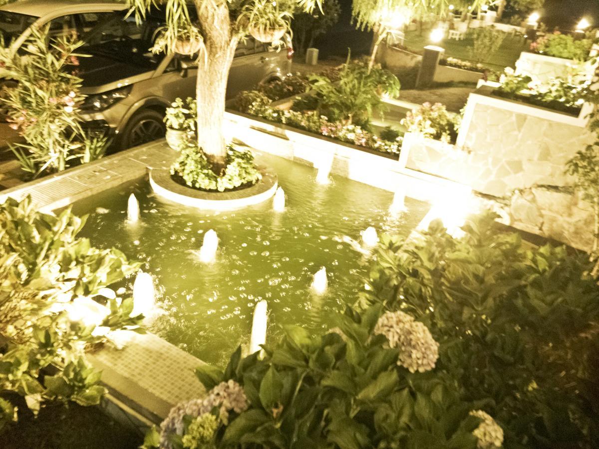 Royal Jardin Whistling Pines Resort Shimla Eksteriør billede